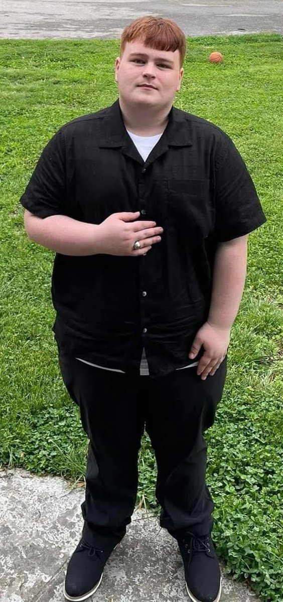 502Cavs's tweet photo. i feel super cringe for posting this but here i am

310 pounds - 280 pounds - 250 pounds https://t.co/V0J3CBfQH3