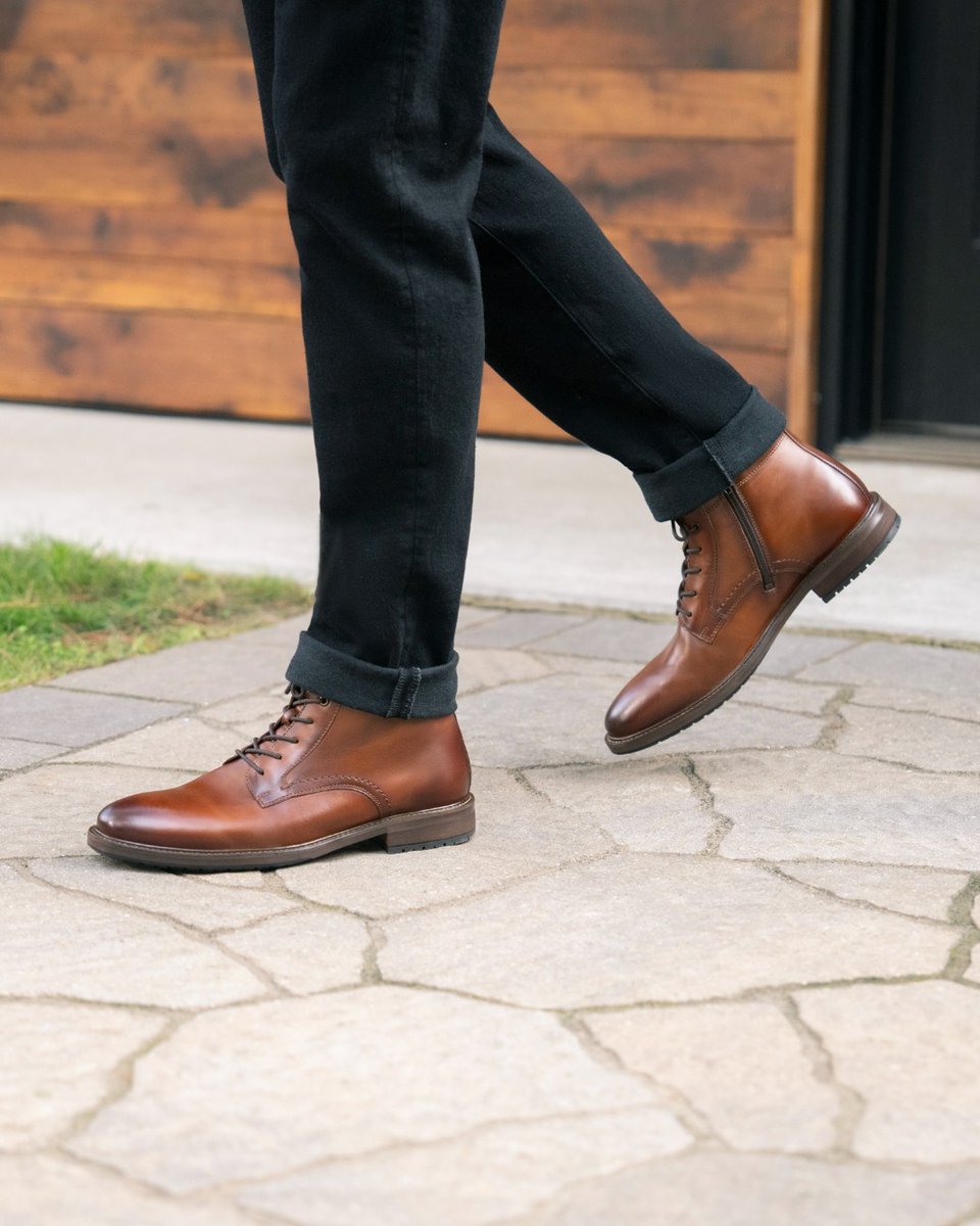 Forge ahead with whatever you have on for today.

#florsheim #bootseason #fashionshoes