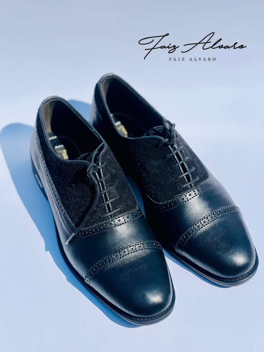 Faiz__Alvaro's tweet photo. #NEWDESIGNALERT:Black suede/genuine leather brogues
Price:40k
Dm/whatsapp:09053425980 for orders and enquiries
Free nationwide delivery https://t.co/2r3Z2I6iir