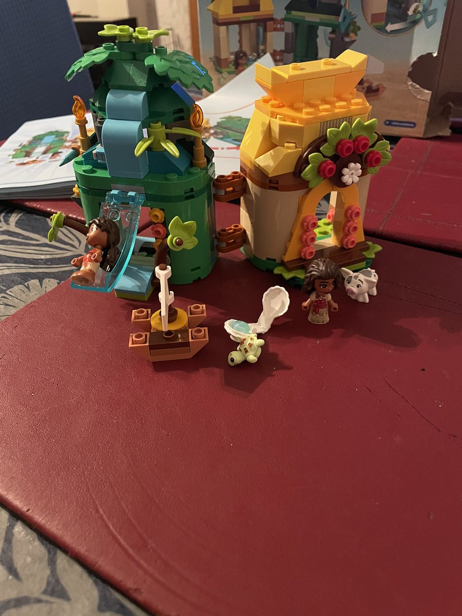 michelledone1's tweet photo. #legoatargos #argostesters . Great Lego set https://t.co/7wrIGEhN6f