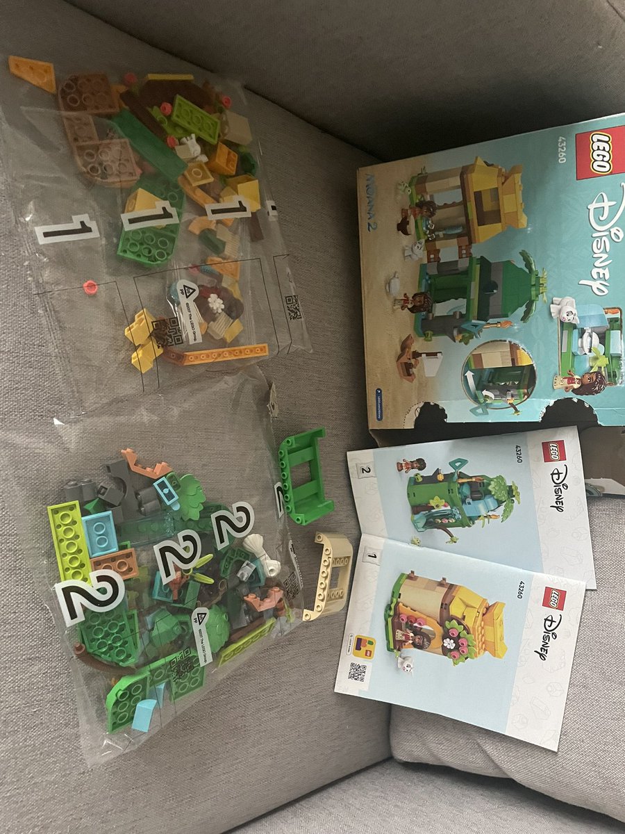 michelledone1's tweet photo. #legoatargos #argostesters . Great Lego set https://t.co/7wrIGEhN6f