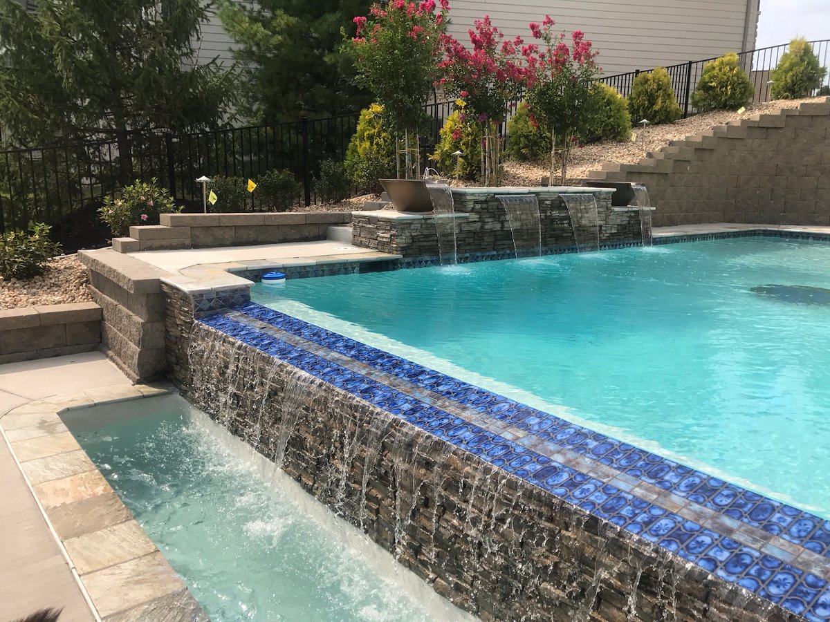 Talk about a waterfall!
ppas.com/twtr
#premierpoolsandspas
