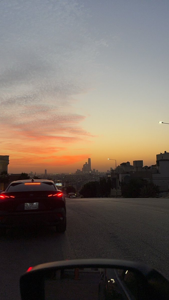 0Alsumeri's tweet photo. Chasing sunsets, finding peace. https://t.co/pOgCbhhsUm