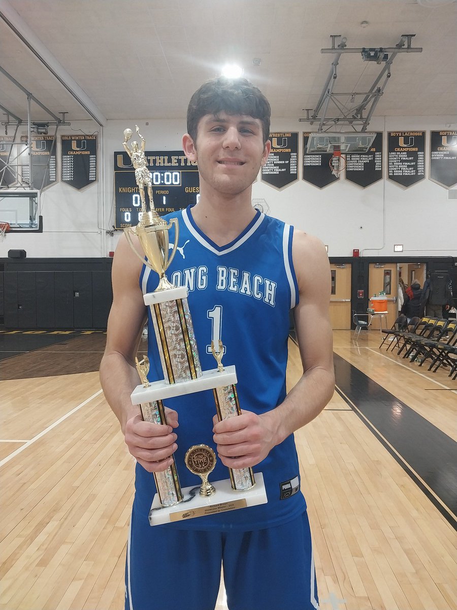 brody_schuh's tweet photo. Participated in the Richard Brown Showcase this Sunday and came out with a win against a very tough South Side team

17 Points
5 Rebounds
2 Steals
2 Blocks

Highlights from game: https://t.co/8Sx3khIMC0