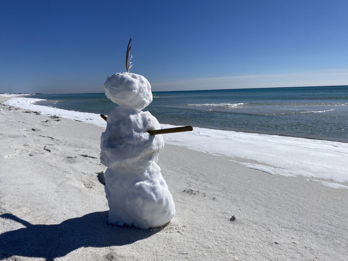 SH_Lando's tweet photo. Here on da scene 

#snowinflorida https://t.co/GCw9kDAe3F