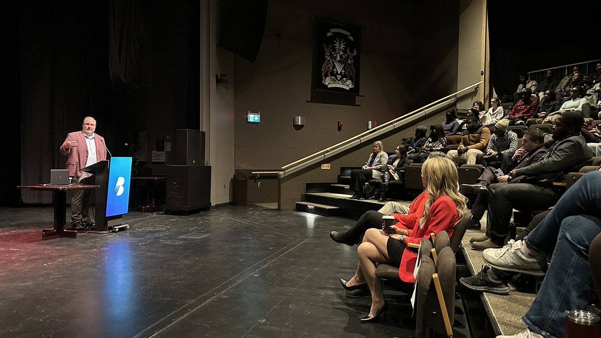 collegeboreal's tweet image. Collège Boréal is proud to welcome Jean-François Perrault, Senior Vice-President and Chief Economist at Scotiabank. A conference during which our business administration students benefit from his unique expertise.
#BusinessAdministration #ONpse #CDNpse