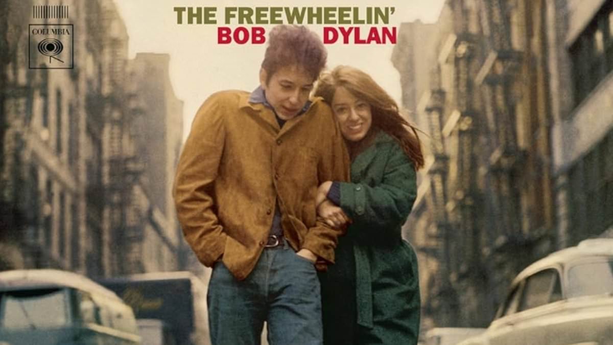 DailyMail's tweet photo. PETER HITCHENS: Like millions, I once wanted to be Bob Dylan. But the truth is that he was in thrall to Communists - and we were entranced as we hurried off to our moral doom https://t.co/BIK4skEjAH https://t.co/gVgVLmfIhg