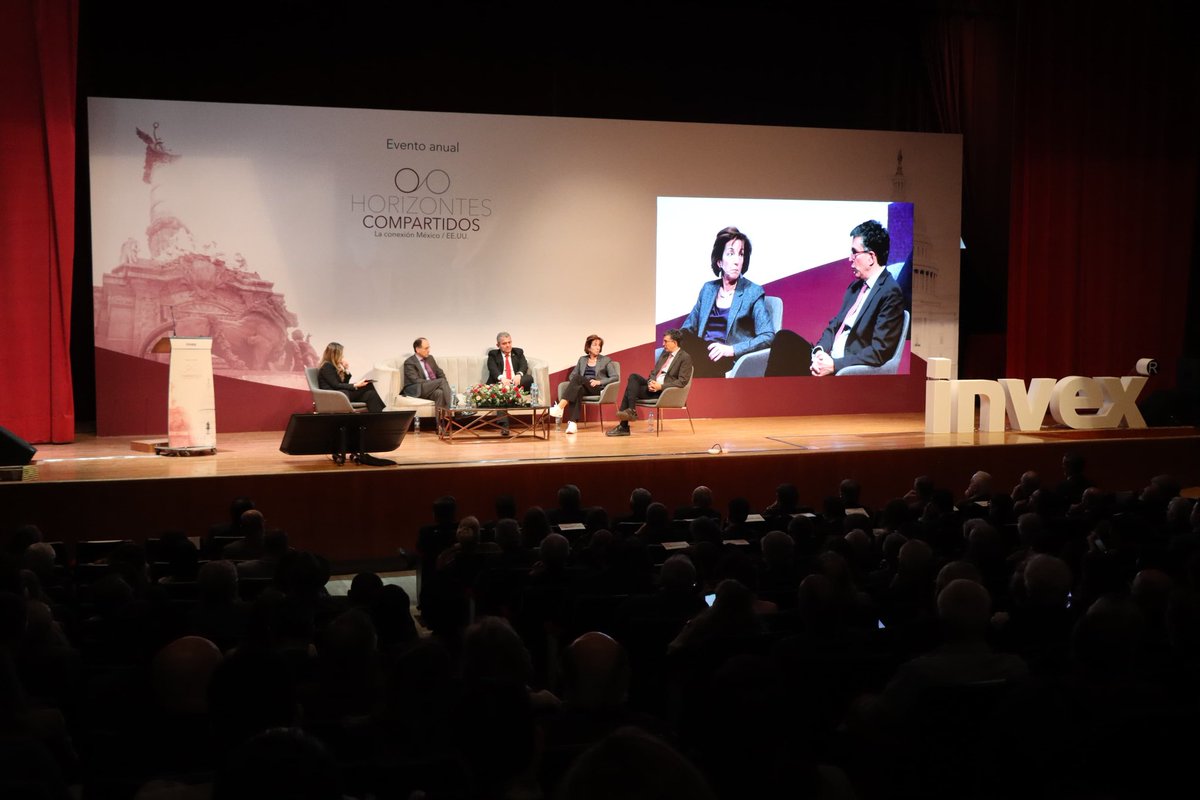 Allenamenti's tweet photo. ▪︎ #RobertaJacobson
▪︎ #CarlosElizondo
▪︎ #JavierTello
▪︎ #RicardoAguilar
▪︎ #AnaLucíaOrdoñana (conducción)
... los protagonistas del interesante #panel en @INVEXBanco Estados Unidos & México: redefiniciones y oportunidades en una relación tan compleja como necesaria. https://t.co/Lu0y2AJ8GH