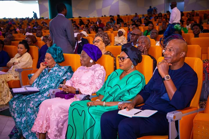 RCCGCityofDavid's tweet photo. #LastSundayAtCOD
Highlights from last Sunday’s service—an atmosphere of heartfelt worship, profound teaching, and divine revelations.
Don’t miss out this Sunday. We can’t wait to see you!
#CODOnline
#RCCGCODonline #SundayServiceRecap https://t.co/GWfWYVanC6