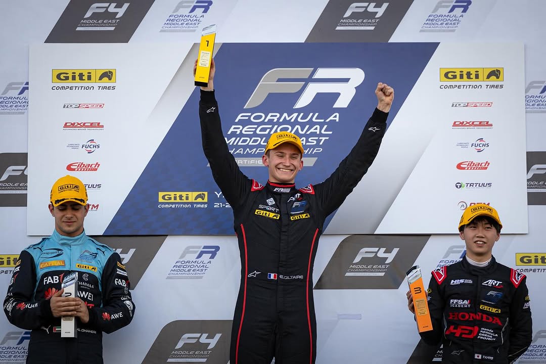 percy_wolff's tweet photo. 🗣️ Le commentateur Jake Sanson 🇬🇧 très élogieux sur Evan Giltaire 🇫🇷 :

"You gotta remember that this is a driver with an incredible amount of ability, he has barely any budget to go racing at all, but Evan Giltaire is the kind of driver for who you make things happen."
(1/5) https://t.co/NOLTKnLSCX