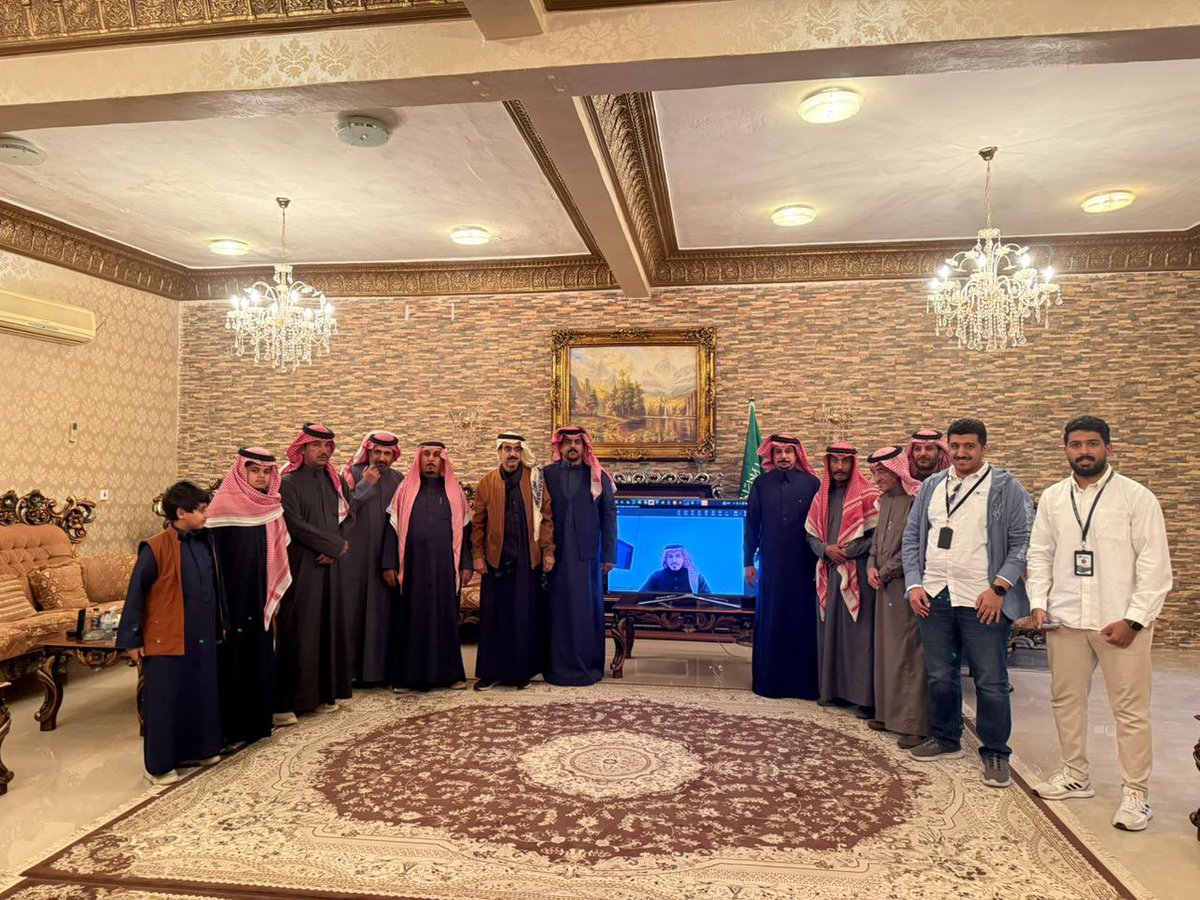 Saddawi1's tweet photo. جانب من حضور سعادة رئيس مركز الصداوي 
الشيخ مطلق بن حاكم بن الجبعاء الدويش 
وحضور بعض مندوبي الدوائر الحكوميه وسكان الصداوي 

لـ الجلسة الحوارية المجتمعية المفتوحة لتوضيح تقييم الأثر البيئي والإجتماعي لمشروع الطاقة الشمسية اليوم في مركز #الصداوي

#بلدية_الصداوي https://t.co/OlL0nnb7Wv