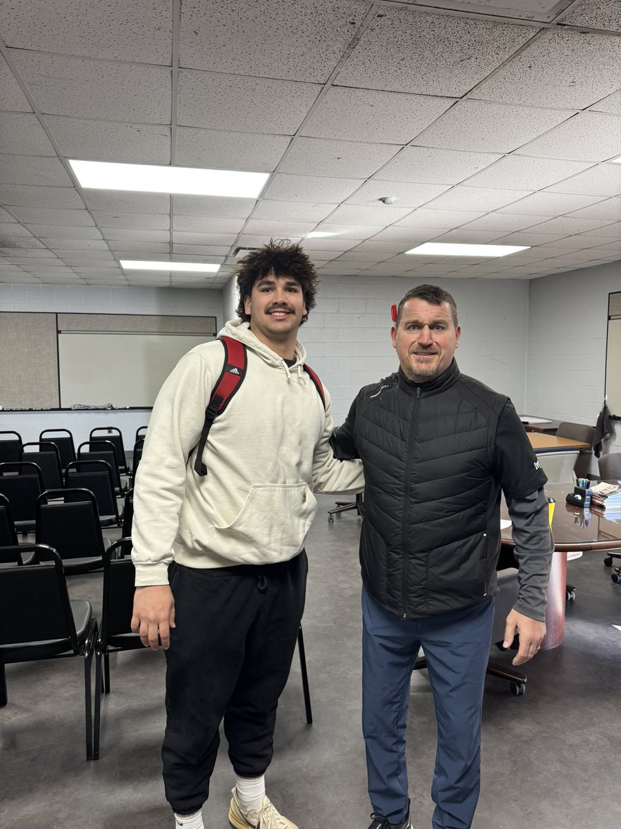 Austin Hoane (@austin_hoane22) on Twitter photo Had a great talk today with <a href="/JaredBackus1/">Jared Backus</a> Thank you for coming by‼️‼️ <a href="/CoachHennigan/">Taylor Hennigan</a> <a href="/CoachVann35/">Justin Vann</a> <a href="/CoachHarding55/">William Harding</a> <a href="/Michael_Hoane59/">Michael Hoane</a> <a href="/CSmithScout/">Chris Smith</a> Had a great talk today with <a href="/JaredBackus1/">Jared Backus</a> Thank you for coming by‼️‼️ <a href="/CoachHennigan/">Taylor Hennigan</a> <a href="/CoachVann35/">Justin Vann</a> <a href="/CoachHarding55/">William Harding</a> <a href="/Michael_Hoane59/">Michael Hoane</a> <a href="/CSmithScout/">Chris Smith</a>