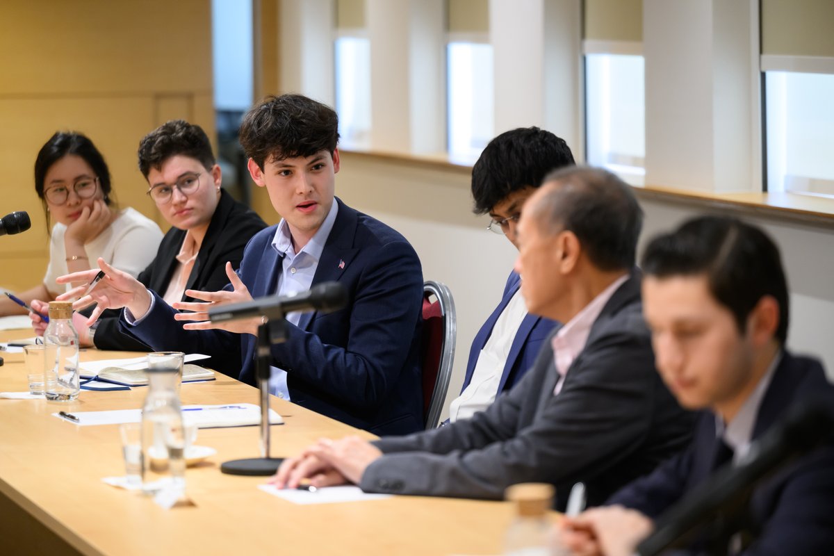 PrincetonLISD's tweet photo. Discussions focused on Southeast Asia's balanced approach to US-China relations, rethinking industrial policy, Singapore’s role as a key international mediator and Singapore’s strategic urban planning and governance, emphasizing space management and a strong civil service. https://t.co/Ws4yBKLB7p