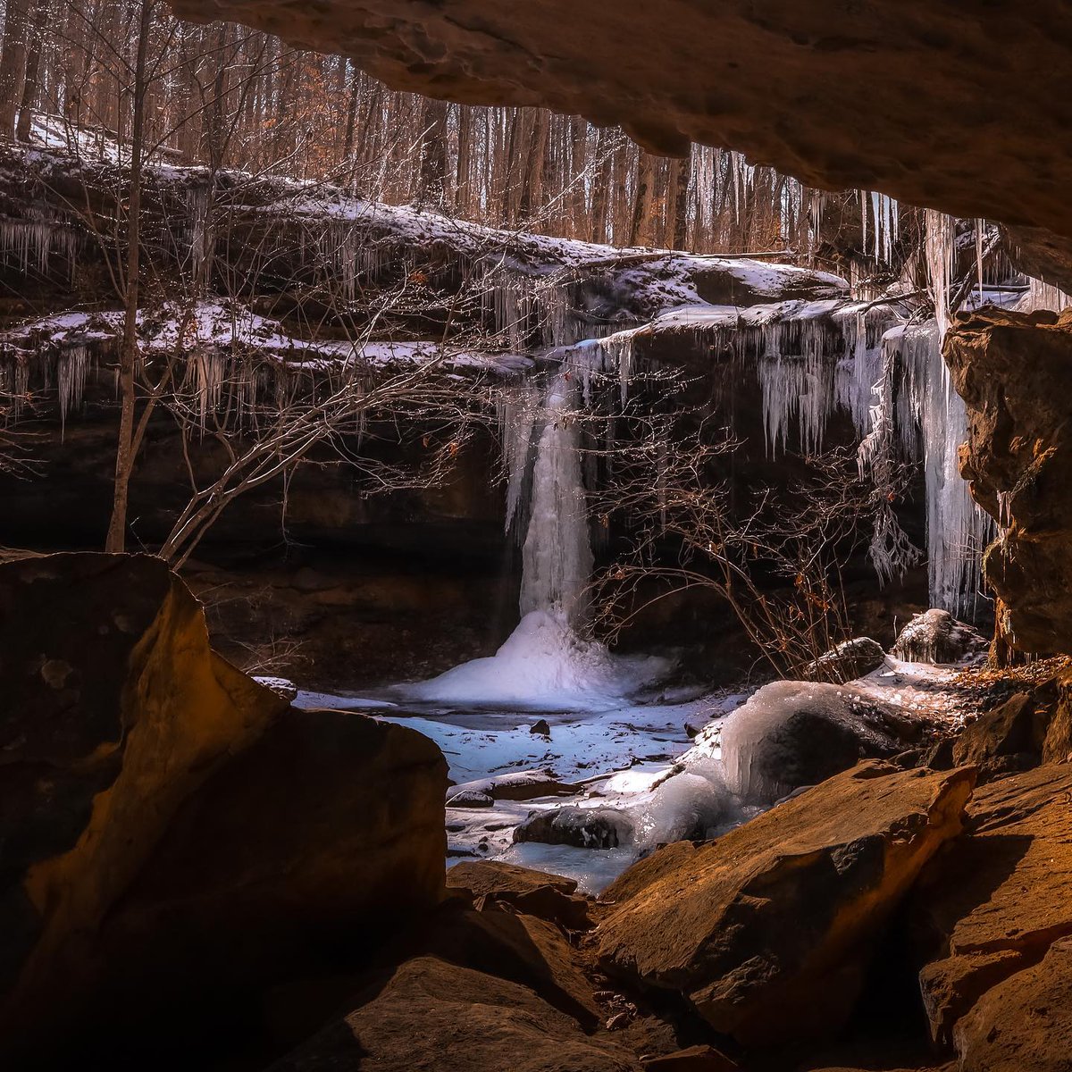 #WaterfallWednesday featuring the Yellow Birch Ravine. 📷

@brookandholler via Instagram
📍 <a href="/GoSoIN/">Go SoIN Tourism</a>