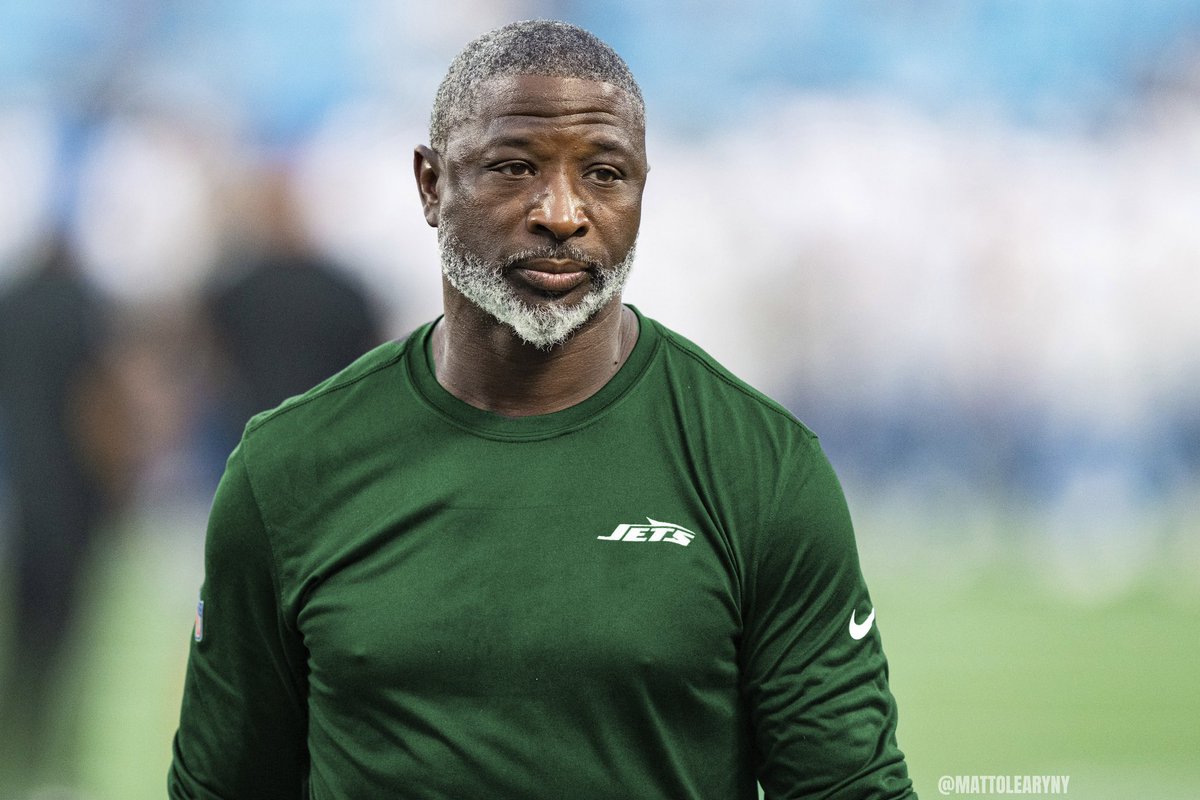 MattOLearyNY's tweet photo. The new head coach of the New York Jets: Aaron Glenn https://t.co/Ti5nrUbGxe