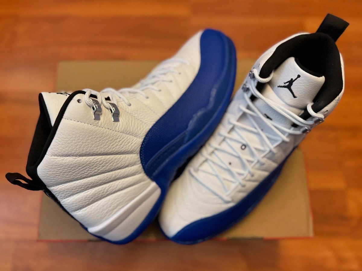 ShoeGameAO's tweet photo. Air Jordan 12 Retro ‘Blueberry’🔥🔥🔥
-
-
-
-
-
#OldCop #Sneakerhead #Air #Jordan #SNKRS #Retro #Blueberry #ShoeGame #KOTD #YourSneakersAreDope https://t.co/8GPuKd6MdB