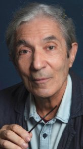 Boualem #Sansal, comme Soljenitsyne et d'autres avant lui, dénonce les atteintes à la liberté de penser. Pour cela, l'Algérie continue de le maintenir emprisonné. Force à vous.
Nous vous soutenons et demandons votre libération.