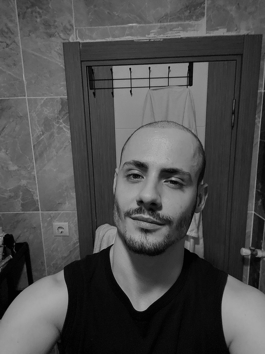 şimdi gel de gör beni bambaşka biri