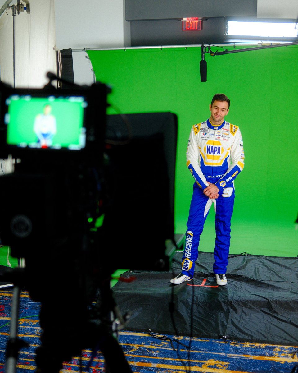 Chase Elliott tweet media
