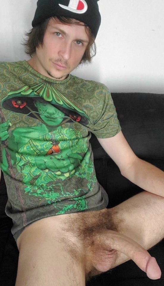 forestkidx's tweet photo. Retweet if you’d go down on me https://t.co/MpOFZQUMzp