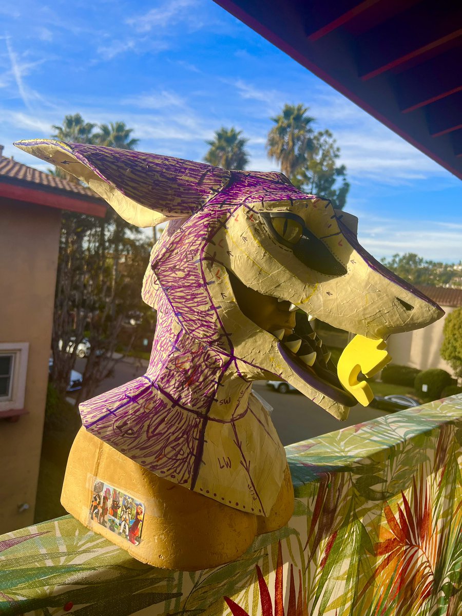 Some progress pics of this eastern #sergal commission I’m currently working on. 
#fursuit #fursuitmaker #fursuitwip