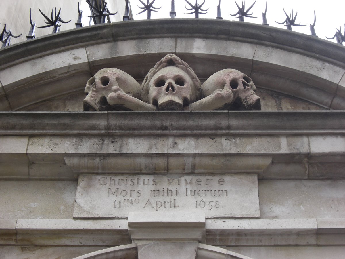 MHwarmemorials's tweet photo. Sorry been quiet - so busy! Four photos for you here - one of the great churches of the City of London, St Olave in Hart Street. The church of Samuel Pepys. It really is a "must visit" if you can. https://t.co/o7KjjHZI0v