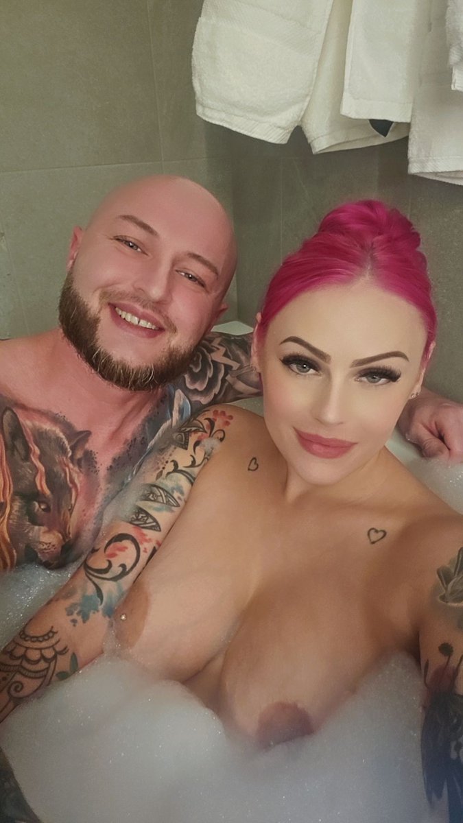 Paige Turner tweet media