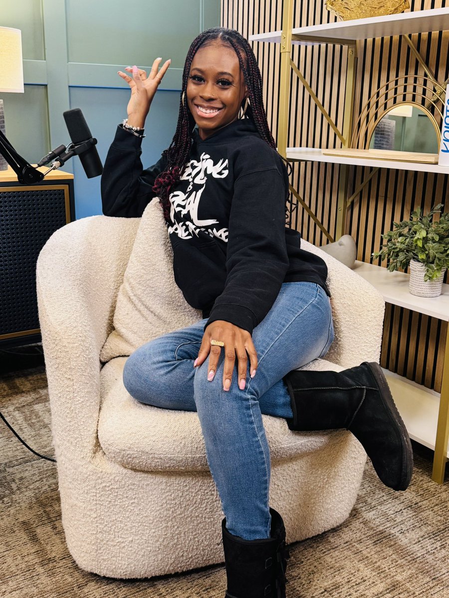 TWrestlingGirls's tweet image. Yall ready for a new episode? 👀 @REVOLTPodcasts