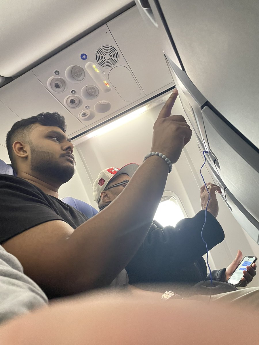 Sat next to the stinkiest Indian imaginable, the only Old Spice Vamsi uses is the one on his curry. Go back to India or whatever cesspool you came from. #disgusting
