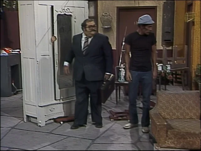 ForumChaves's tweet photo. Episódio de Chaves no ar pelo SBT: "O dinheiro perdido" (1978) https://t.co/VfQfOOi4rj