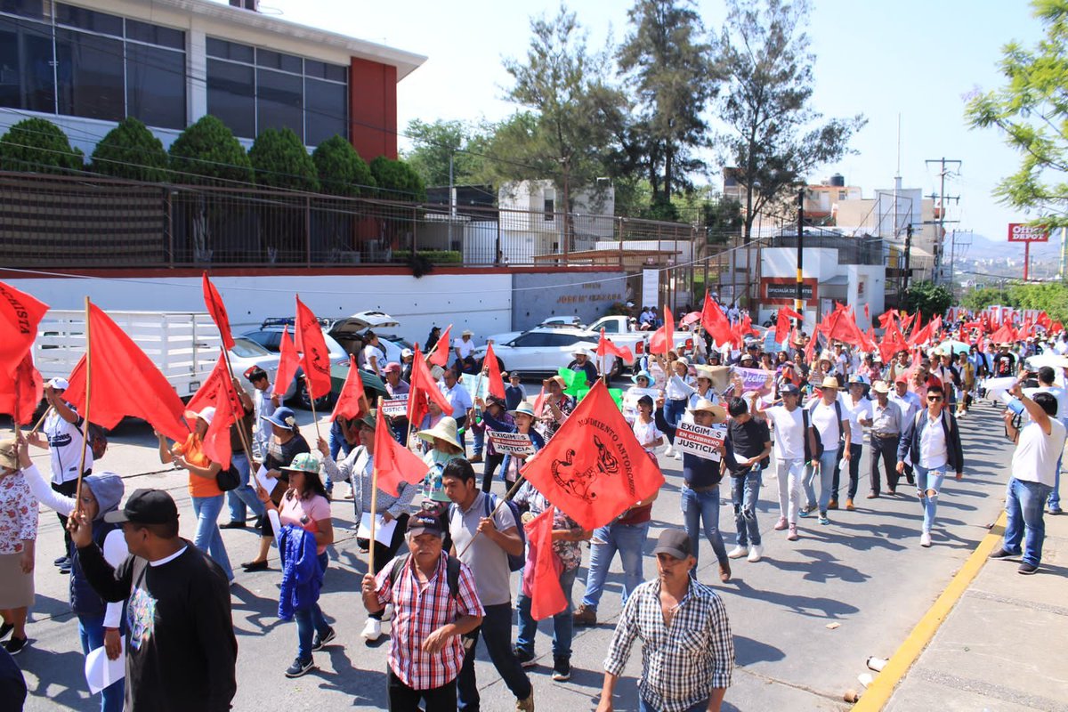 "Llegó la hora de que México 🇲🇽 voltee a ver a América Latina", decía el maestro <a href="/AquilesCordova/">Ing. Aquiles Córdova Morán</a> en la primer edición de <a href="/realDonaldTrump/">Donald J. Trump</a>

Hoy debemos unirnos y organizarnos para defender a la Patria de la intervención del Imperio. 🇺🇸

#DefendamosAMéxico 🇲🇽💪🏼