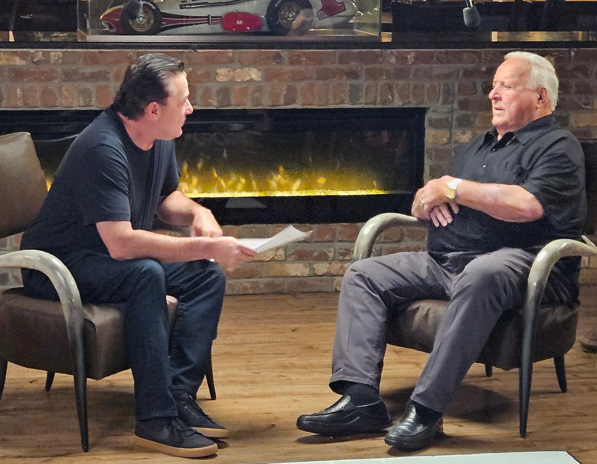 😎"Don't miss an iconic episode of #RacersRoundtable tonight at 10 pm ET on MAVTV! We’re thrilled to have A.J. Foyt sharing stories and insights from his legendary career. #RacingLegends #MAVTV"🏁