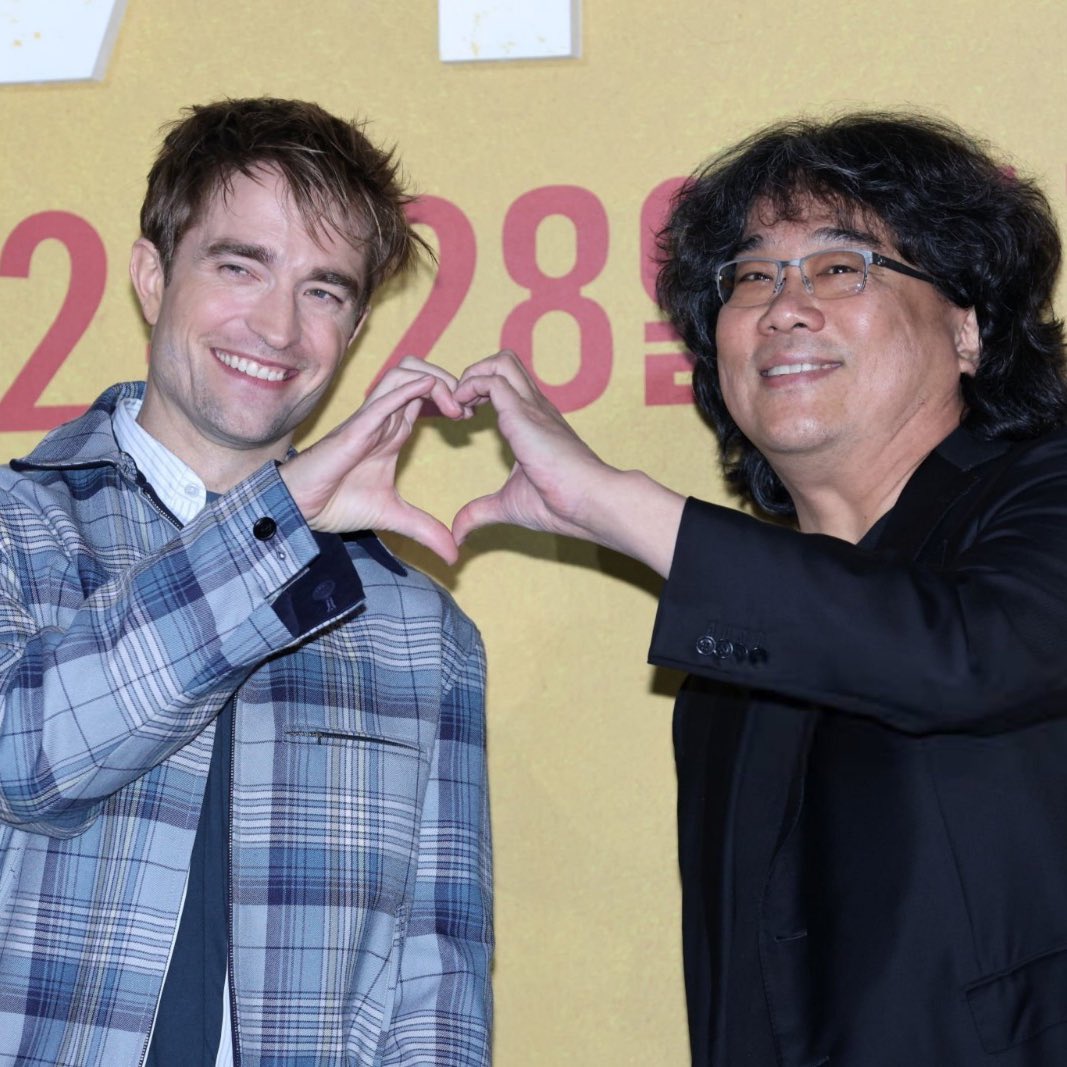 Robert Pattinson Photos | Fansite tweet media