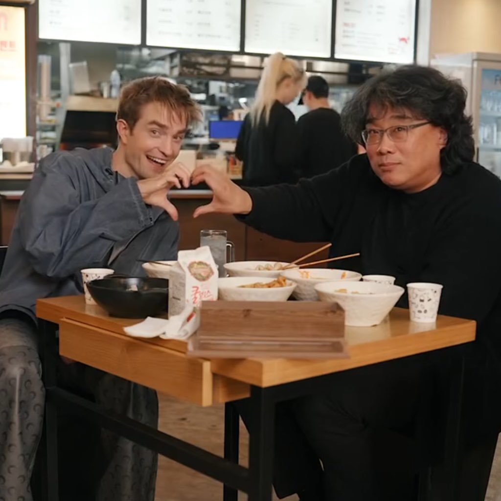 Robert Pattinson Photos | Fansite tweet media