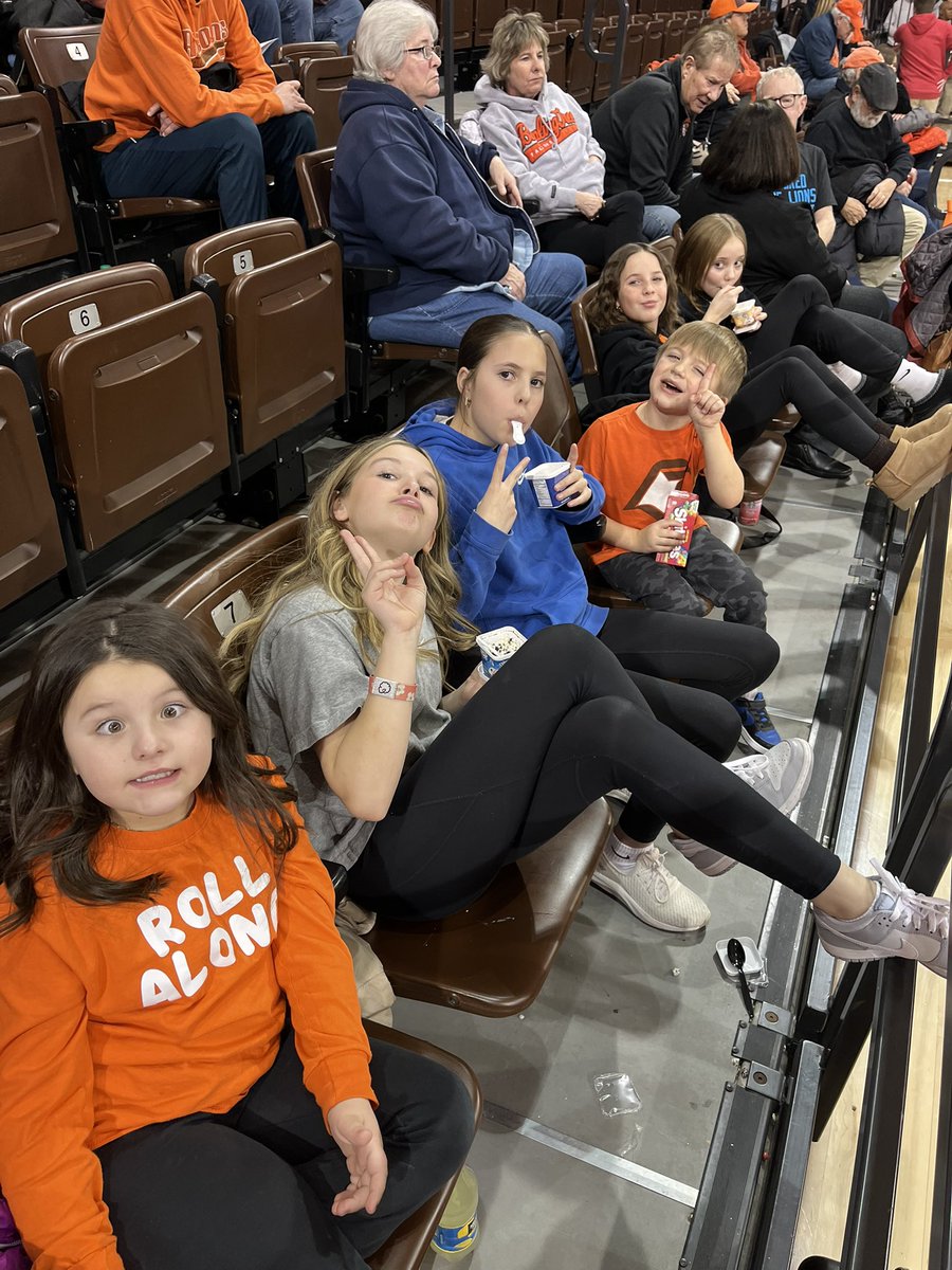 J_Lautzenheiser's tweet photo. Let’s go @BGSUWBB! #BeatWMU Future Knight &amp; Lady Knights at the Stroh to cheer on the Falcons! #AyZiggy #BGSU https://t.co/BU2kkUE96Q