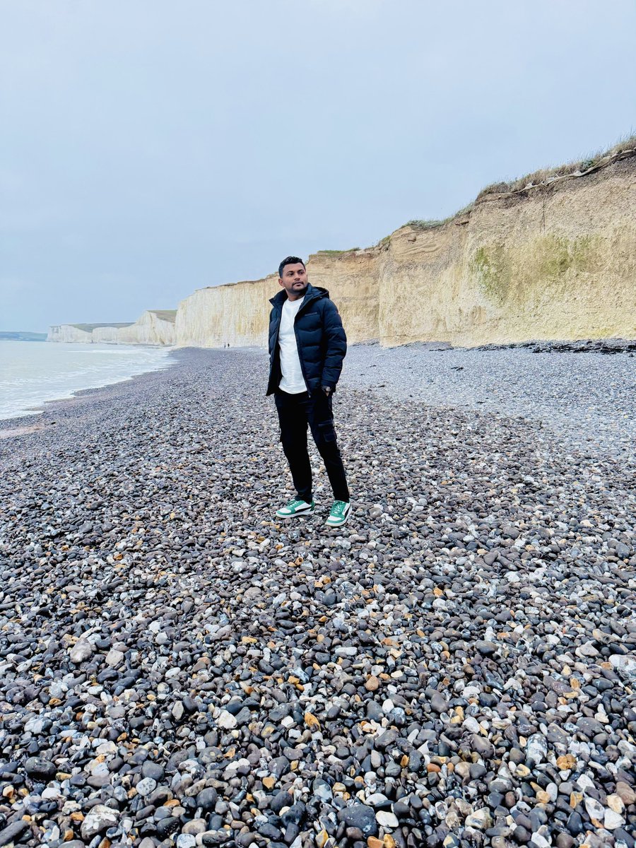 usmanazeeez's tweet image. Cheers to the perfect British getaway 🇬🇧

Had a great time…!
#GreatTimes