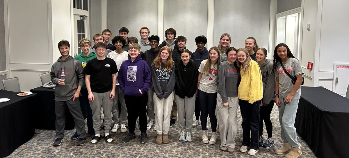AndyCoxTW's tweet photo. Cardinals crushed it tonight as they stuffed 1,200 coaches packets for the annual OATCCC Track &amp; Field Clinic at the Hilton Easton!!!!  THANK YOU!!! ⁦@TWHSAthletics⁩ ⁦@wcsdistrict⁩ #itsworthit #TWTF25 https://t.co/PVBWtShSua