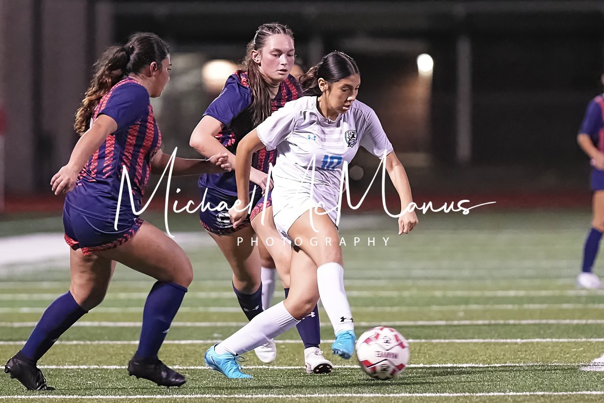 MMcManusPhoto's tweet photo. More from @LadySharkSoccer 's 1-0 win over Manvel.  Full gallery here:  https://t.co/KqGKBS6OMt https://t.co/b5z88PK16X