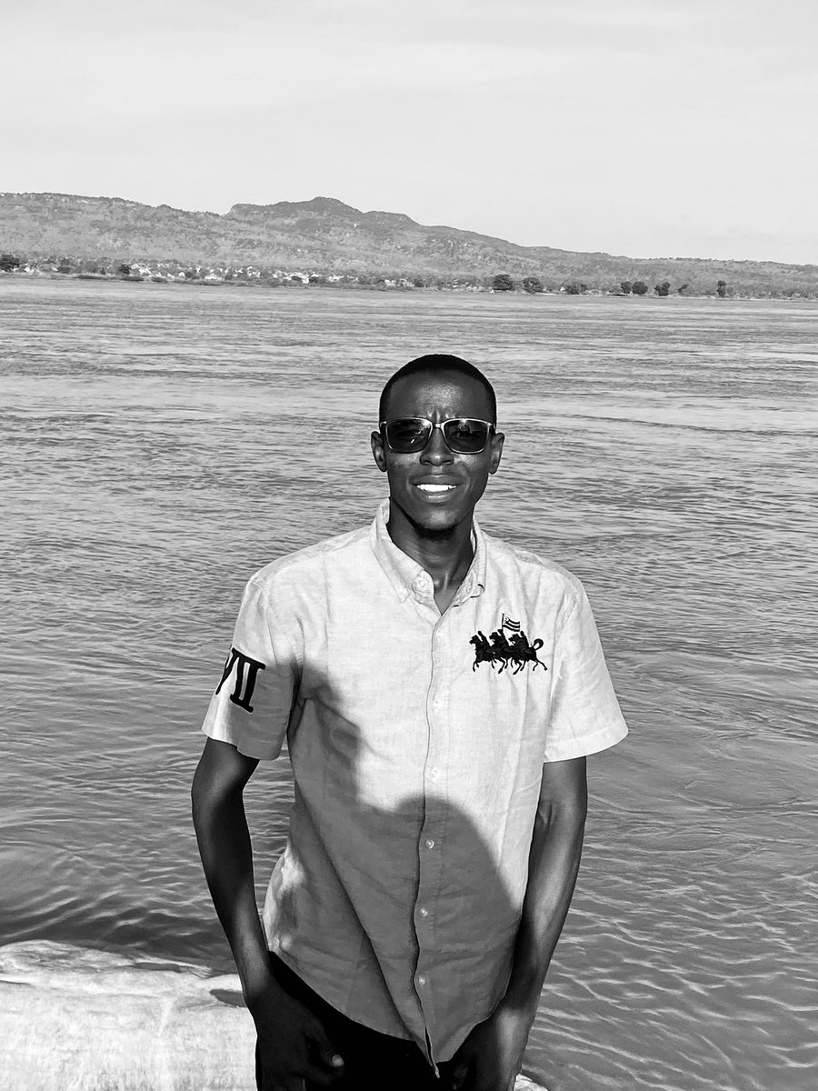 MBahlibe's tweet photo. Definitely old enough to know better🥳🥳🎉 say a prayer 🙏🏼 https://t.co/qUVEuz8YXe