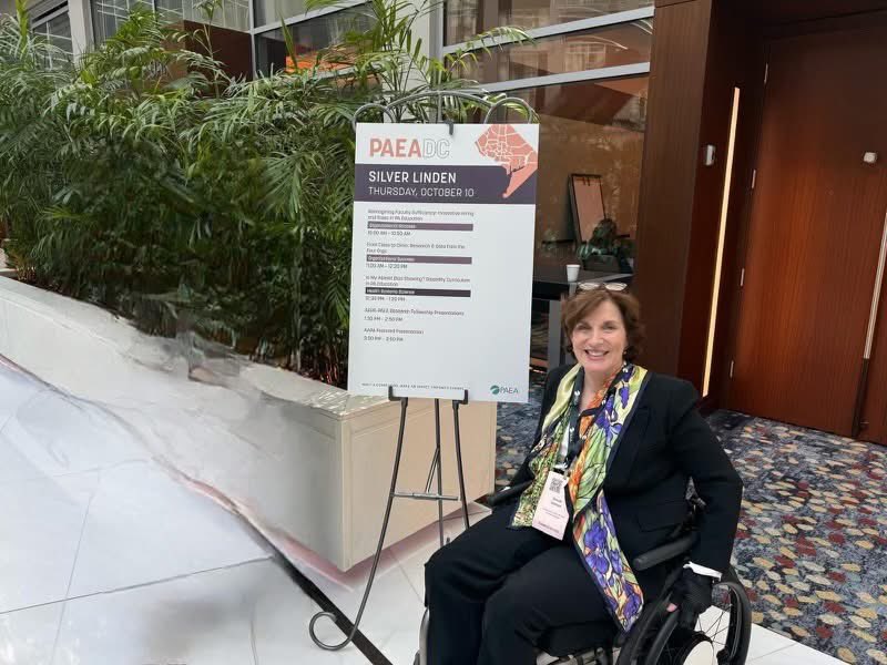 Medical schools and #physicianassistant schools have limited education about the lived experiences of people with #disabilities which contributes to the healthcare disparities that exists for people with disabilities.
Dr. Susan Solman is working hard to change that.