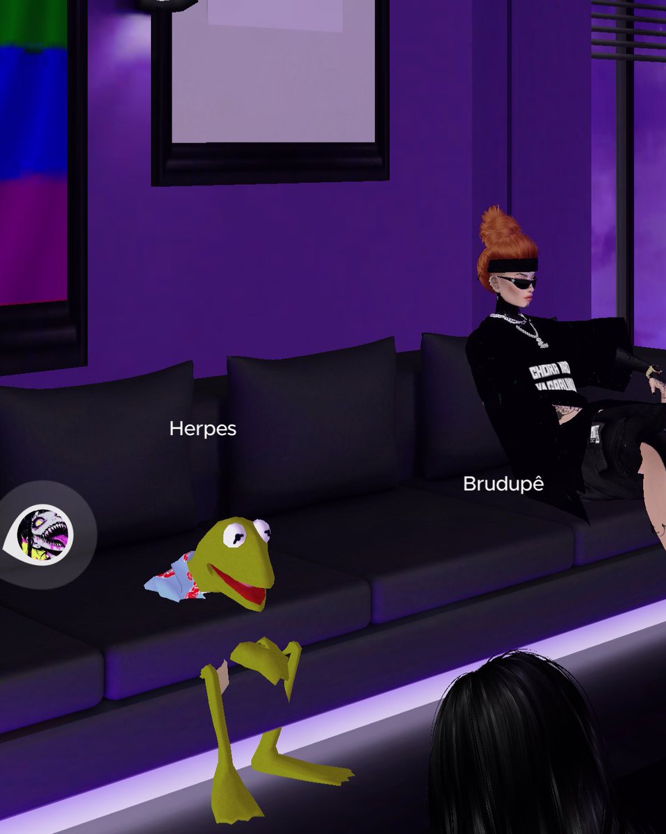 Coisas que só o IMVU nos proporciona: