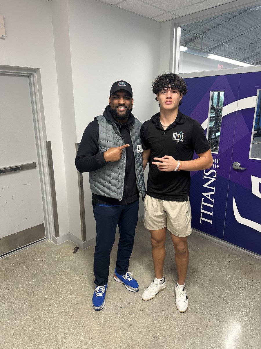 Dominic Turnbull (@dominicturnbull) on Twitter photo Thanks <a href="/CoachWillHarris/">Will Harris</a> for stopping by. <a href="/coach_bnapier/">COACH BILLY NAPIER</a> <a href="/GatorsFB/">Florida Gators Football</a> #theswamp #GoGators Thanks <a href="/CoachWillHarris/">Will Harris</a> for stopping by. <a href="/coach_bnapier/">COACH BILLY NAPIER</a> <a href="/GatorsFB/">Florida Gators Football</a> #theswamp #GoGators