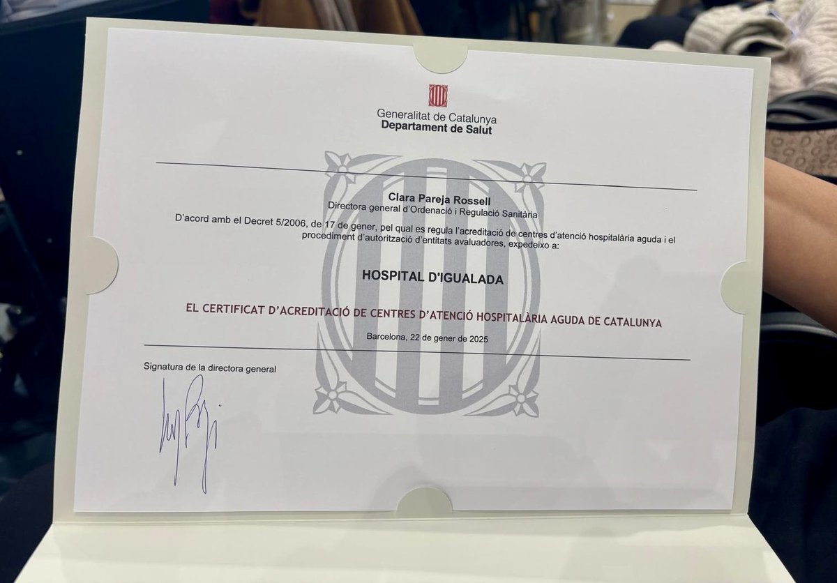 🏥 Avui hem rebut el certificat d’acreditació de centres d’atenció hospitalària aguda de Catalunya.

🔍 L’acreditació no només reconeix un nivell de qualitat, sinó que també impulsa la seguretat i l’excel·lència en els centres sanitaris.

#somCSA #qualitat #seguretatpacient
