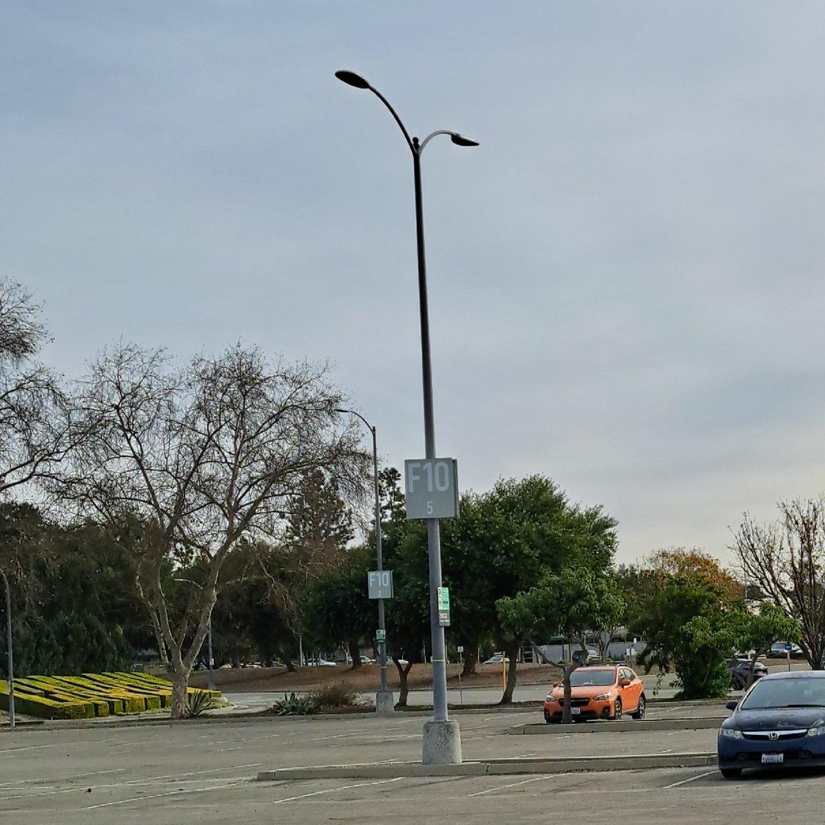 CPP_PTS's tweet image. Hi Broncos. There is available parking in Lots B, E, F10, U, and Parking Structure 2.