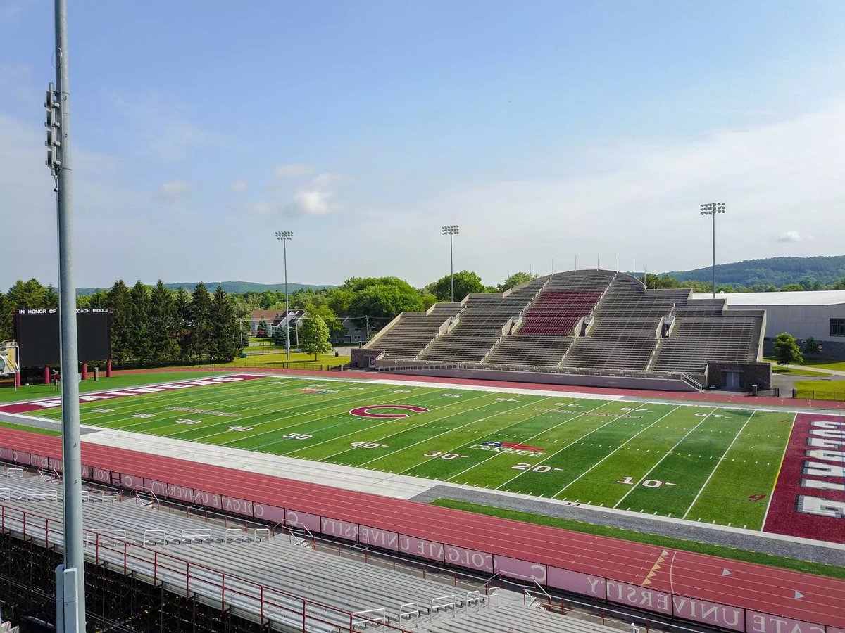 Matt_Smith56's tweet image. After a great Call with @Coach_IPace I’m excited to announce I have Received an offer to play football at Colgate University!