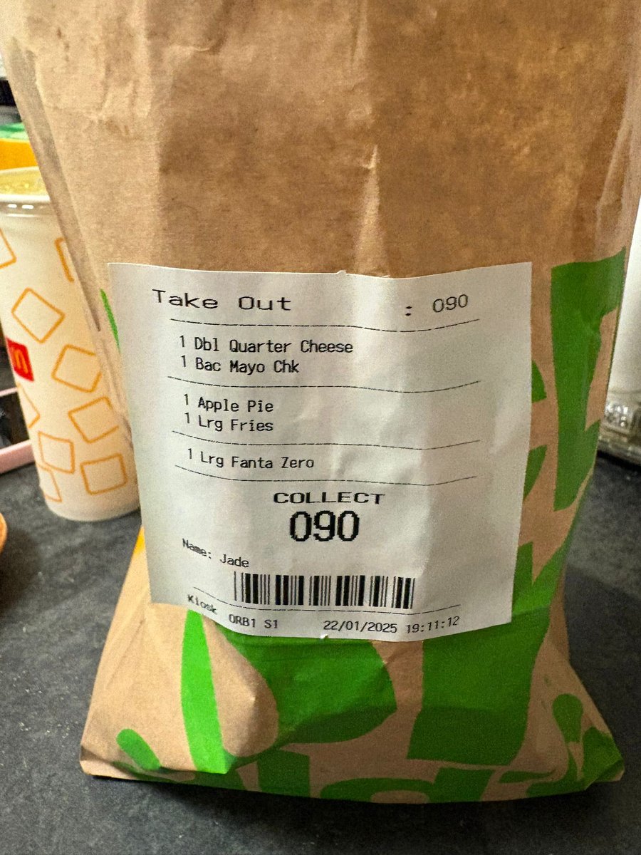 brightonsnapper's tweet photo. Been sent to me by a friend, plastic @McDonalds #worthing not picking up the phone for the last 30 mins 🤮 https://t.co/n1HxtV8co6