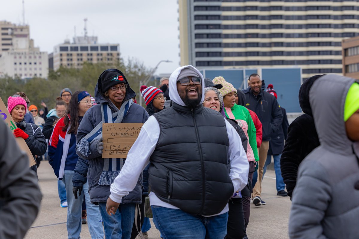 cityofcc's tweet image. We would like to thank the Corpus Christi Alumnae Chapter of Delta Sigma Theta Sorority, Inc. for organizing the 39th Annual MLK Day March on January 20, 2025, to honor the late Dr. Martin Luther King, Jr. It was a great day to visit with our amazing community! #MLKDay #MLKMarch