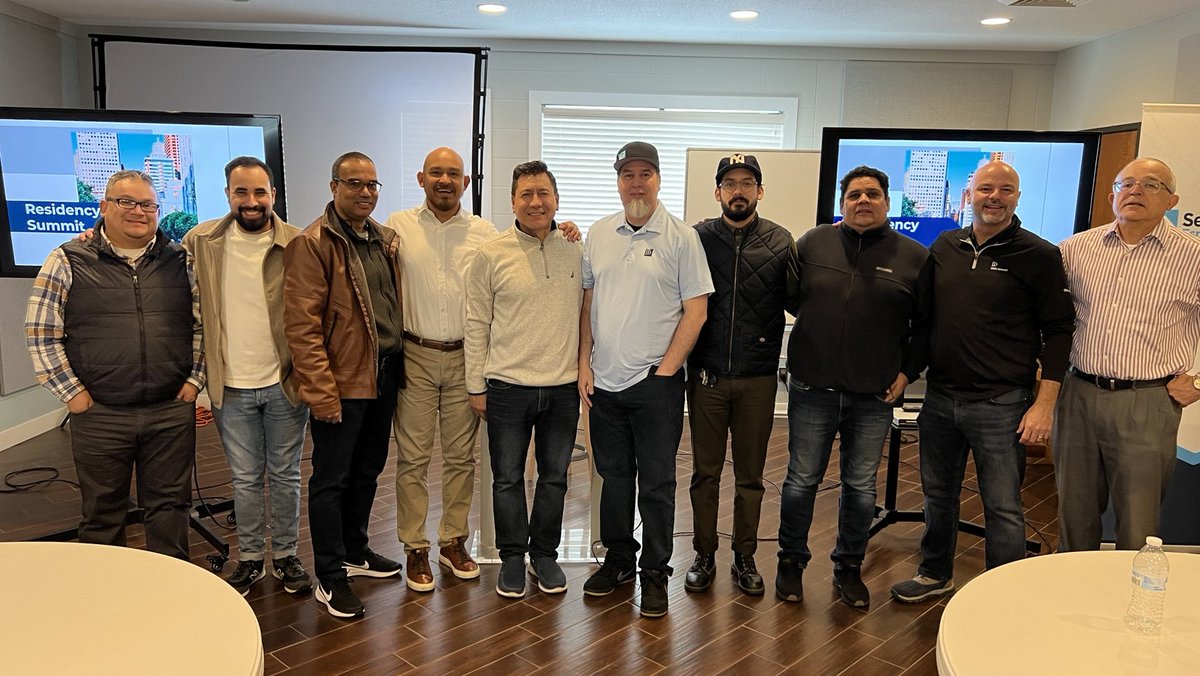 Nos gozamos por los pastores que participaron del primer Summit Regional de Residencias de Send Network Español en la región de midwest. Únete para orar y ver un movimiento de residencias de esta y la próxima generación de plantadores.

#plantadores
#residencias
#somossendnetwork