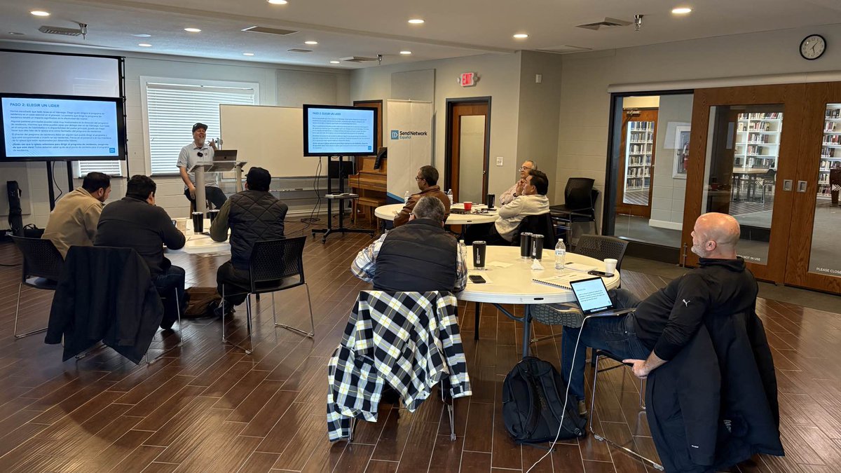 Send Network Español tweet media