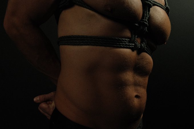 Watch Woodxbound's leaked NSFW photo on TwXstars